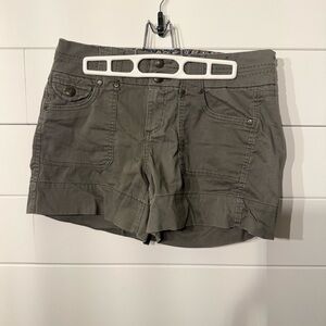 Women's Olive Cargo Shorts